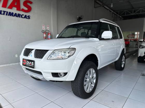 MITSUBISHI PAJERO TR4 2.0 4X4 16V 140CV FLEX 4P MANUAL